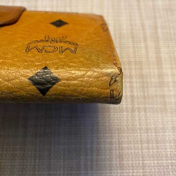 Authentic Rare MCM Kisslock Wallet - Picture 11 of 14